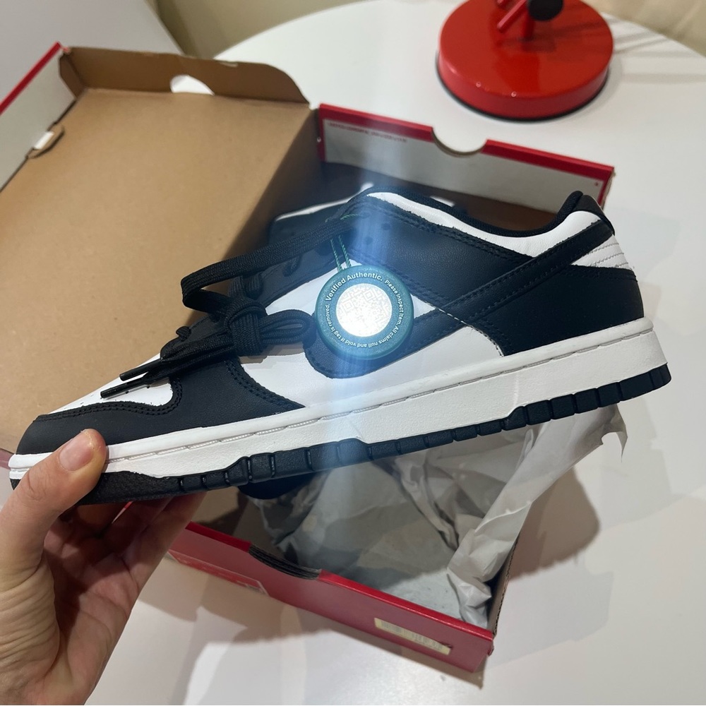 Nike Dunk Low Retro NWT
